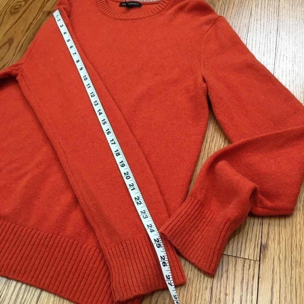 Banana Republic Merino Wool & Cotton Crew Neck Long Sleeve Tight Knit Sweater